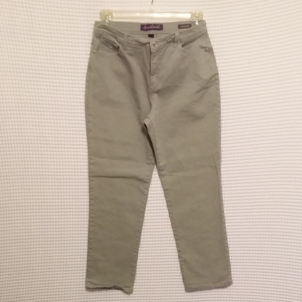 GLORIA VANDERBILT "AMANDA" HI RISE GRAY JEANS